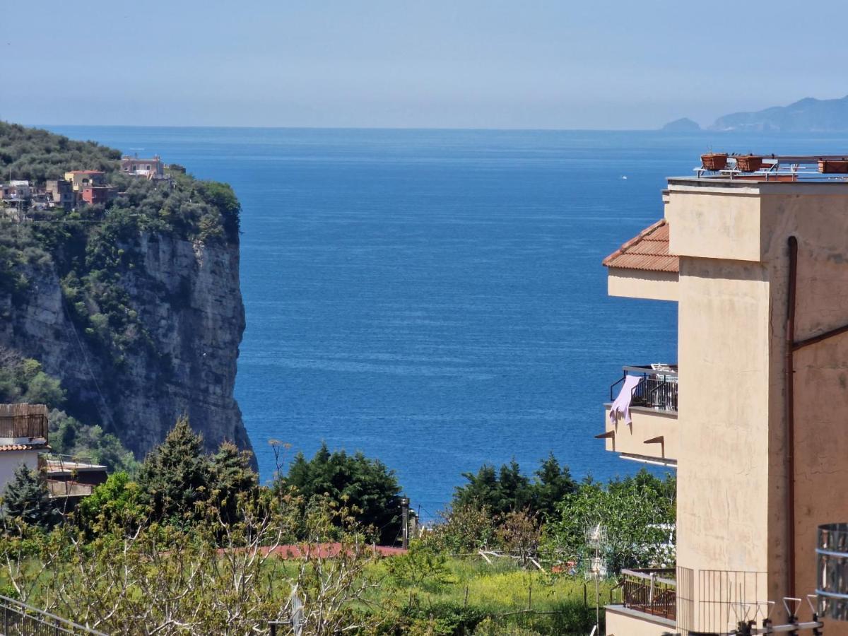 Savarese Luxury Palace Apartamento Vico Equense Exterior foto